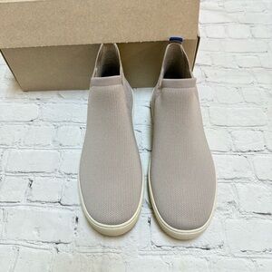 NWT Rothy Chelsea Sneakers